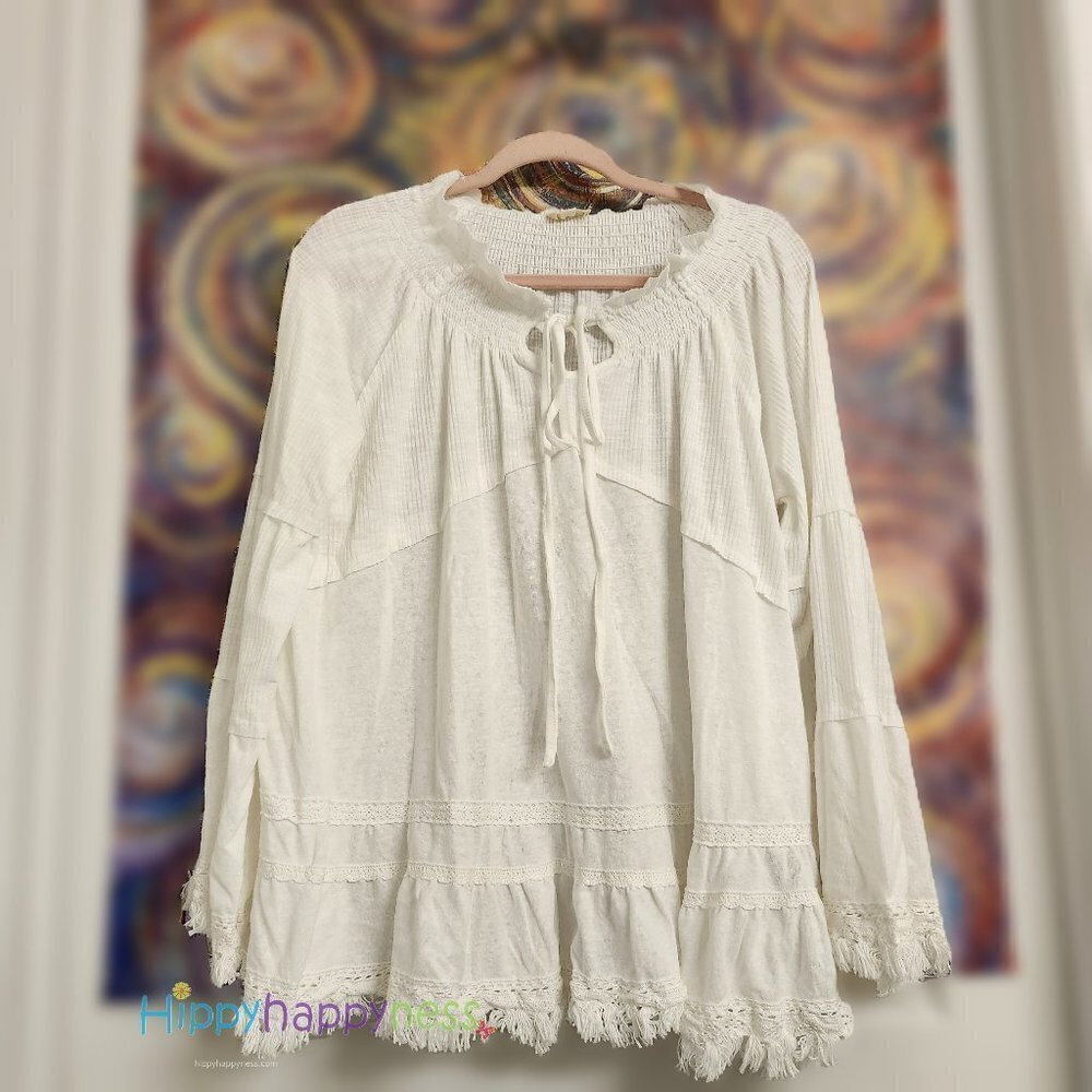 New POL Tunic Top in Ivory/White with Fringe Edges NWT - Picture 2 of 6